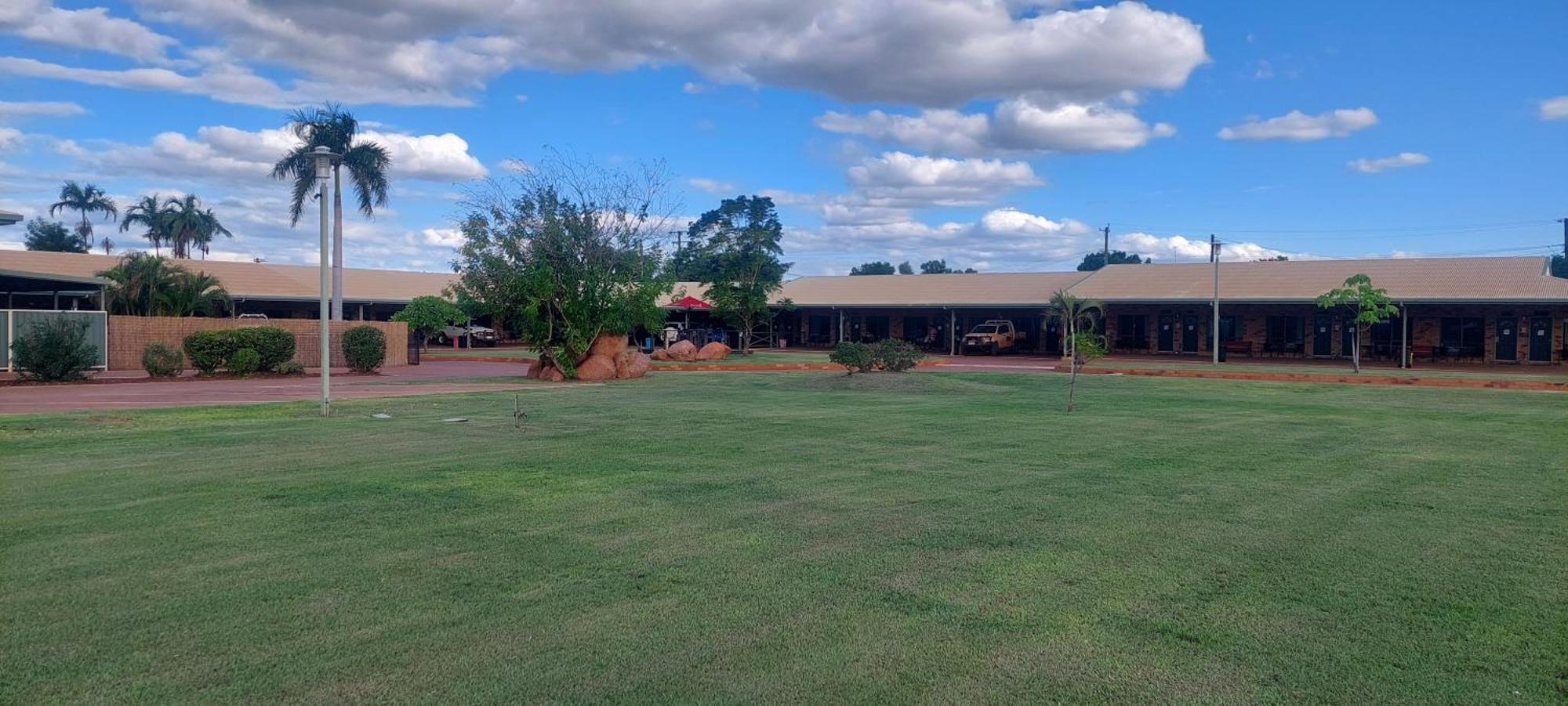 Abacus Motel Mount Isa Ngoại thất bức ảnh